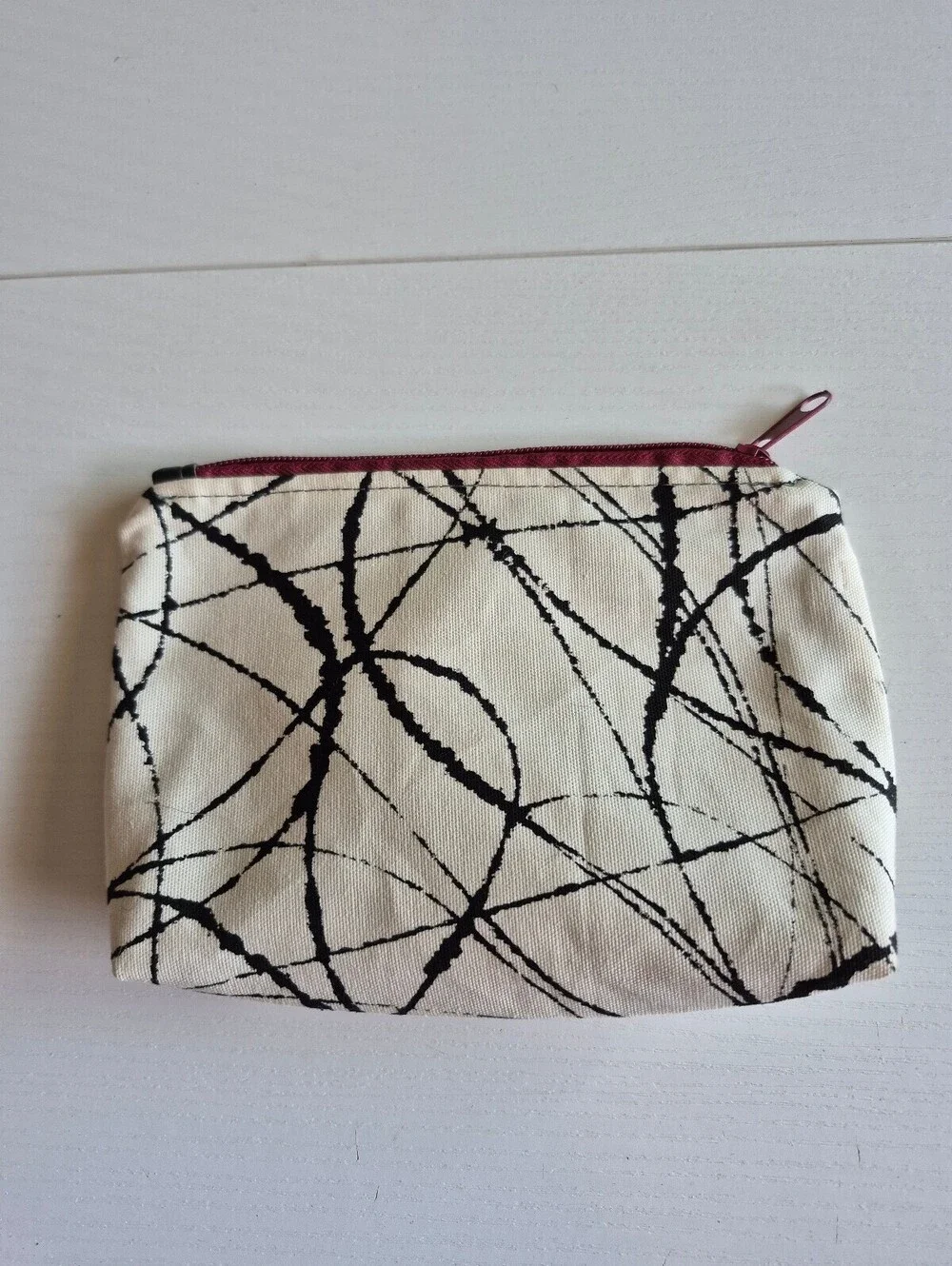 super villian laughing paint splatter Versatile Cosmetic Pouch creme, black